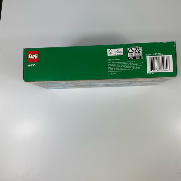 LEGO Jane Goodall Tribute Set 40530- Retired - New in Box - Factory sealed - Picture 4 of 6